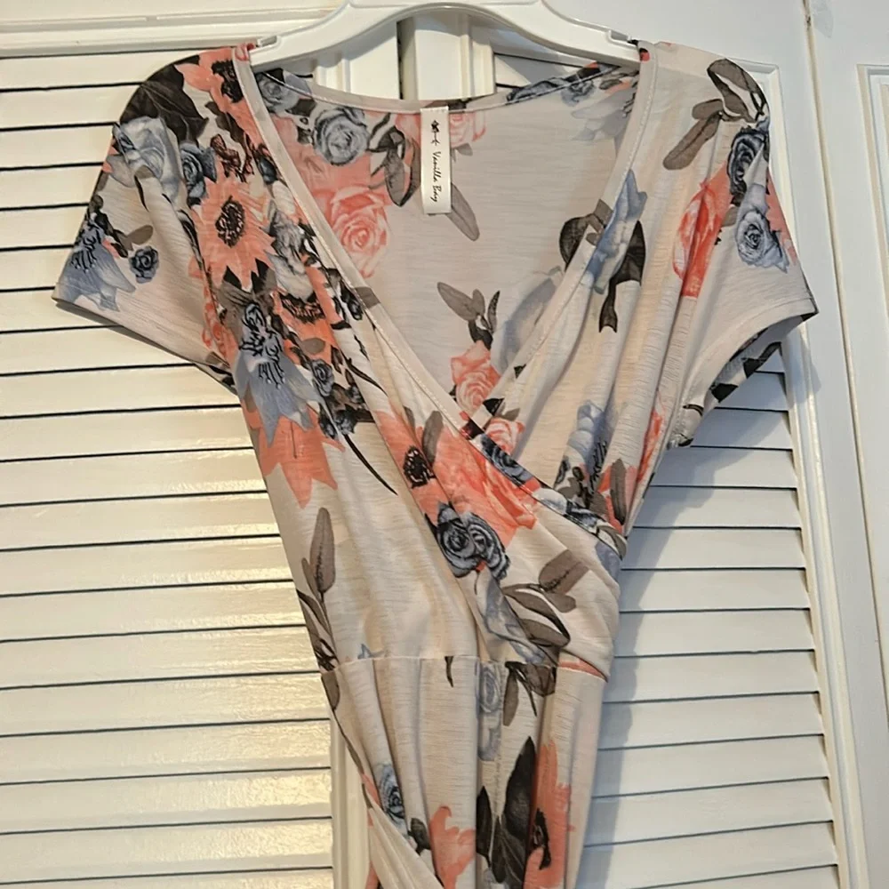 Vanilla bay Maxi Summer Floral Dress Size S small white ivory pink blue
